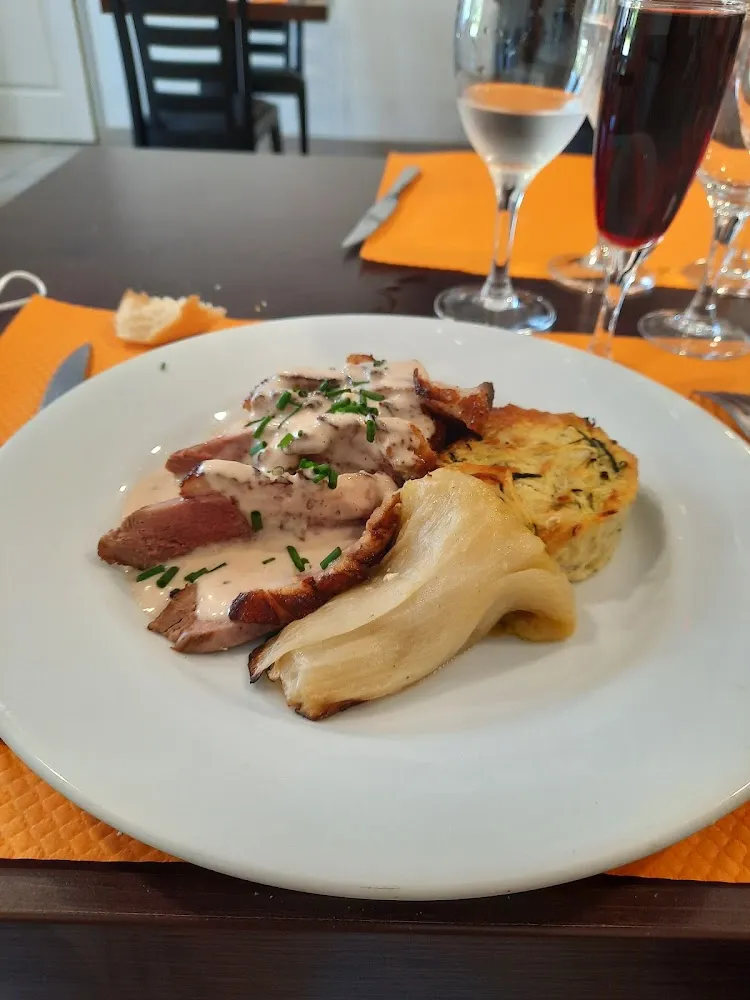 Émincé de Canard Au Poivre